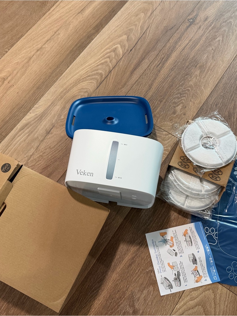 Veken pet fountain + 6 filters NEW!!